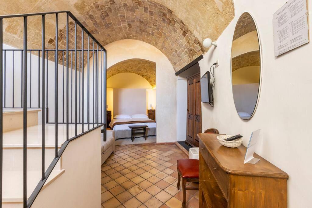 L' Abbraccio Dei Sassi Hotel มาเตรา ภายนอก รูปภาพ