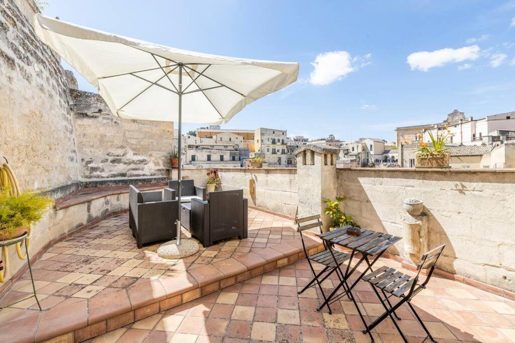 L' Abbraccio Dei Sassi Hotel มาเตรา ภายนอก รูปภาพ