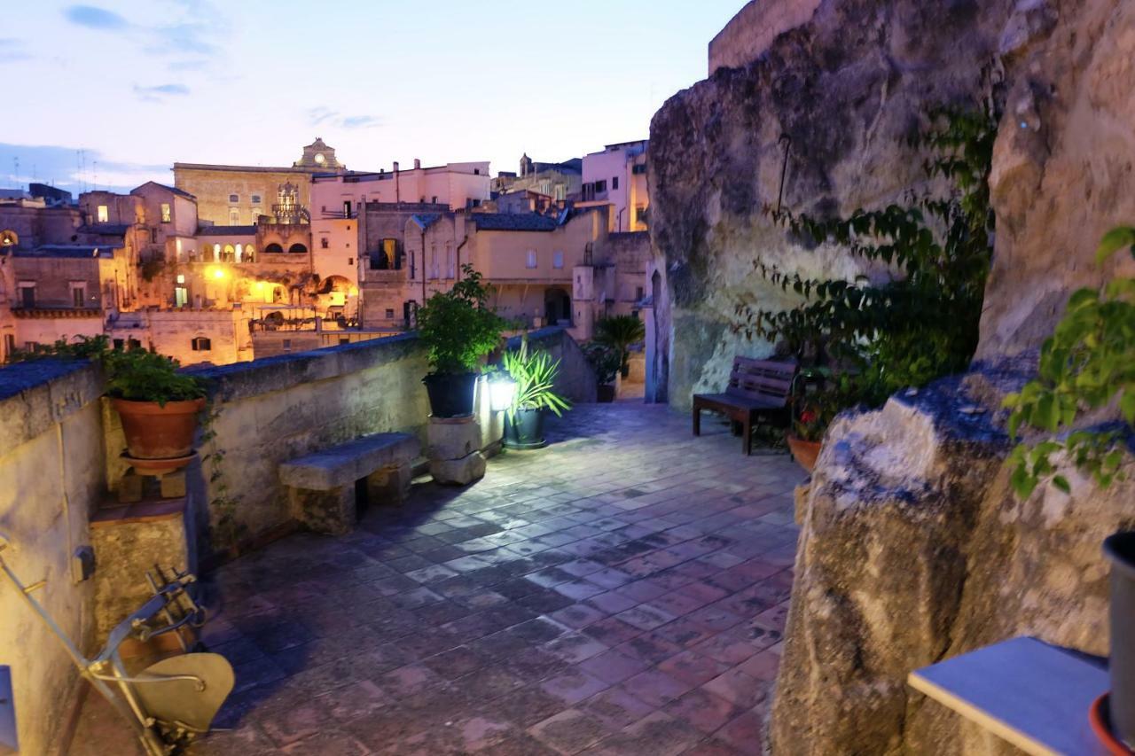 L' Abbraccio Dei Sassi Hotel มาเตรา ภายนอก รูปภาพ