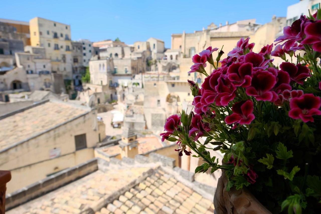 L' Abbraccio Dei Sassi Hotel มาเตรา ภายนอก รูปภาพ
